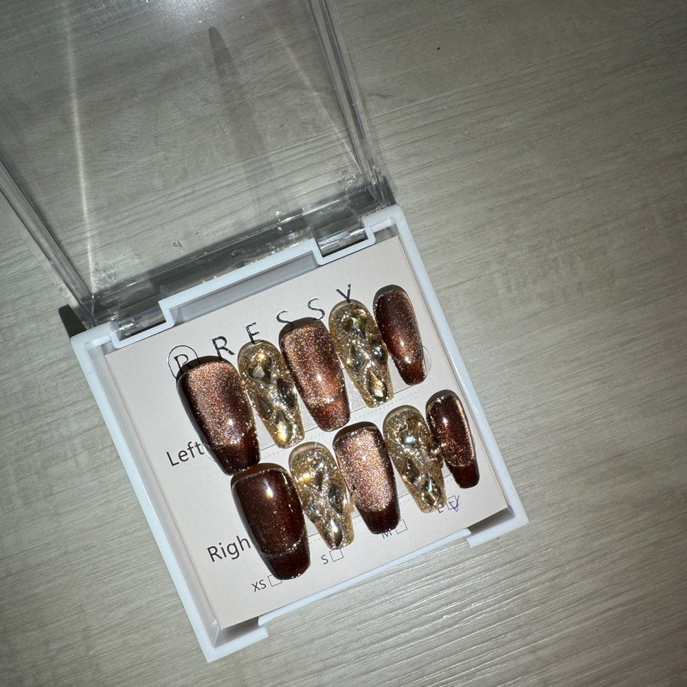 Nail Box from (RESSY) Dressy Brown and Gold Press-On Nails